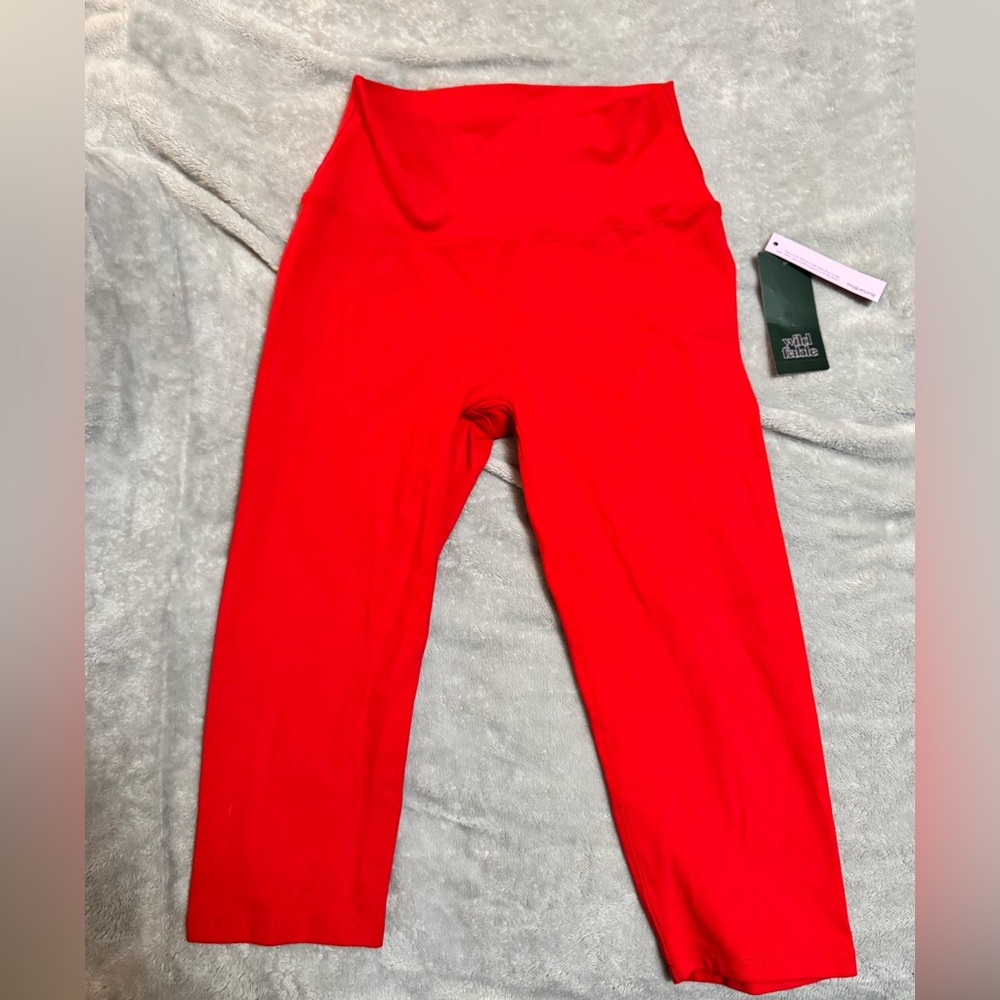 Wild Fable Red Capri Leggings Size Small Butter Bliss NWT